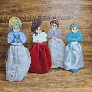 Vintage Flat Wooden dolls Lace skirts 80s set of 4